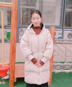 李甲婷