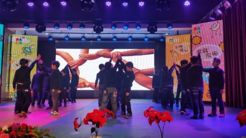 元旦文艺汇演 (14)